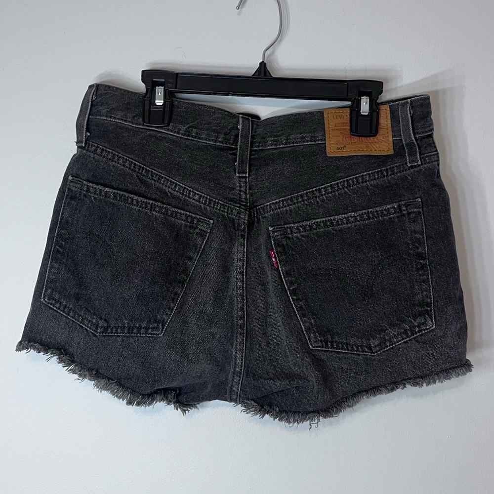 Levi's Black Denim Jean Shorts Size 25 - Picture 2 of 4